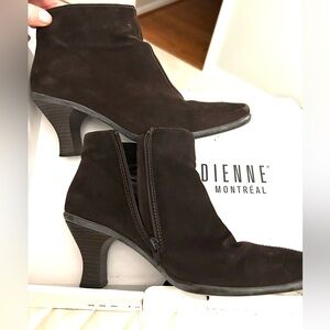 La Canadienne Brown Suède Dixon boots - 9M